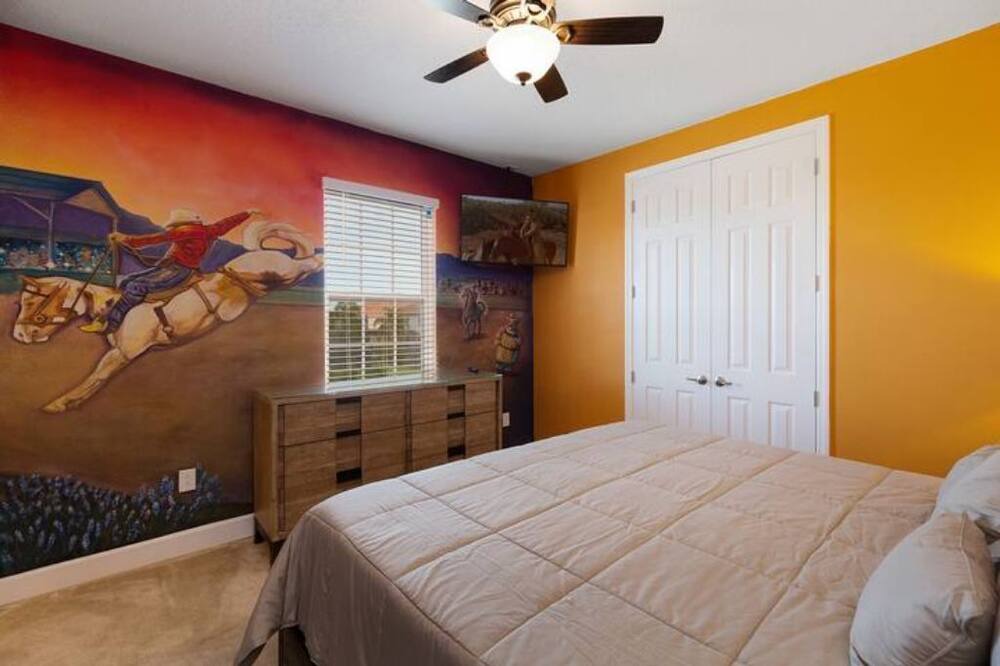 Photo of Bedroom in Briargrove