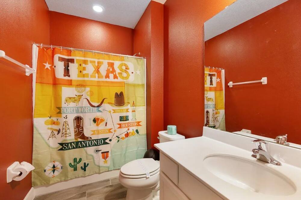 Photo of Bathroom in Briargrove