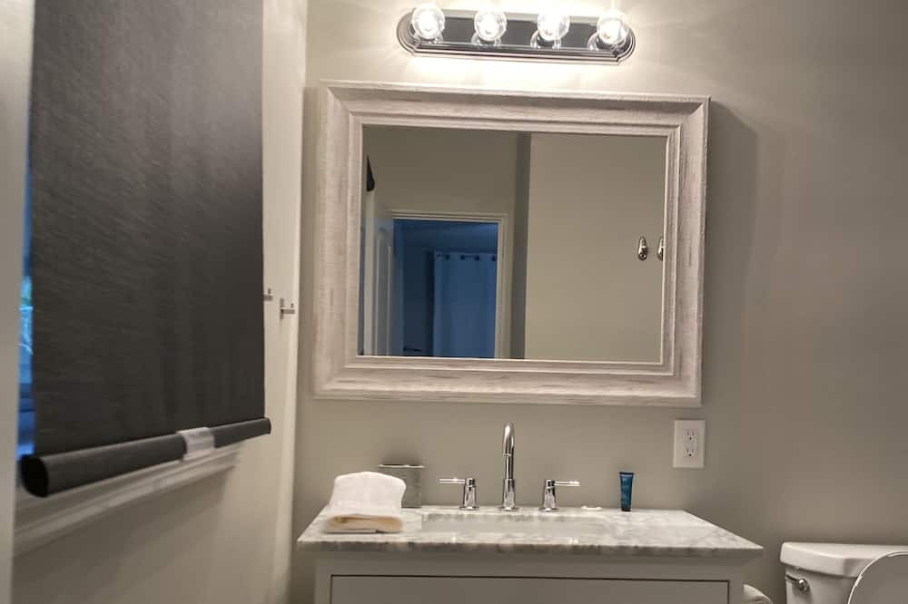 Photo of Bathroom in Gulfport