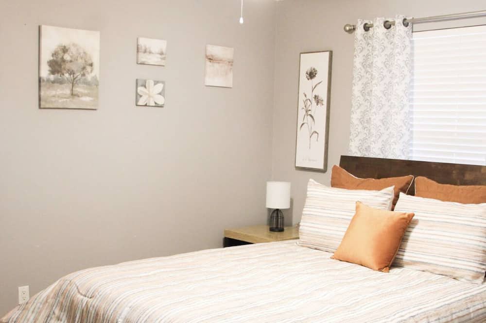 Photo of Bedroom in Jupiter Farms