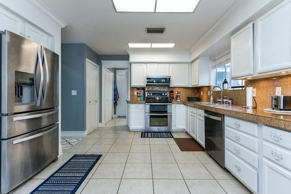 Photo of Kitchen in Daytona Beach
