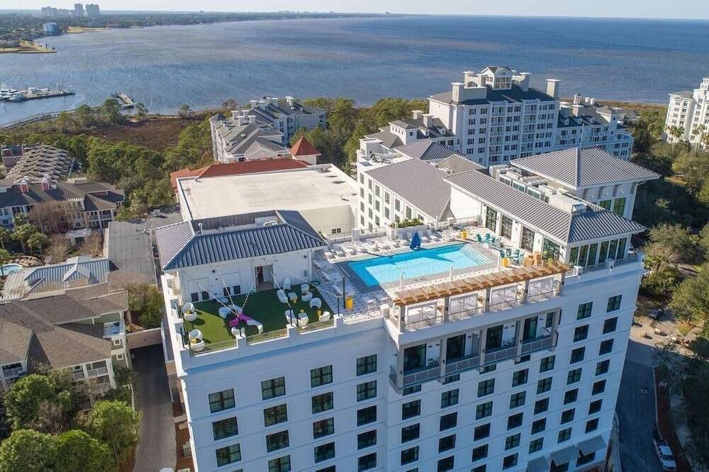 Photo of Outdoor in Baytowne Wharf