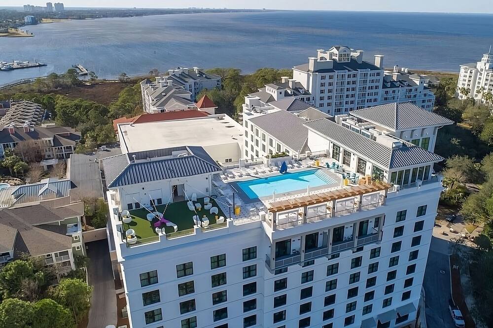 Photo of Outdoor in Baytowne Wharf
