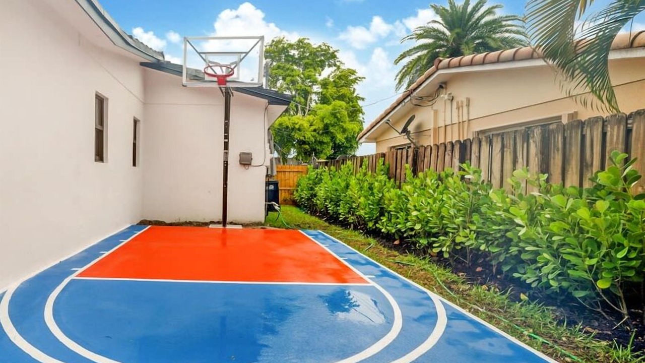Photo of Outdoor in Ludlam