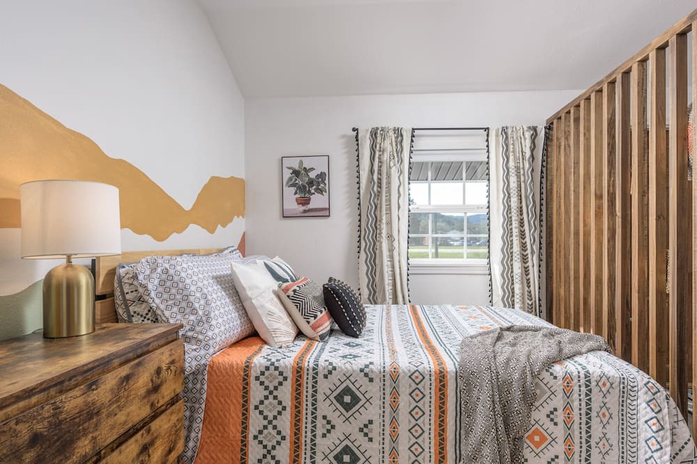 Photo of Bedroom in Sale Creek