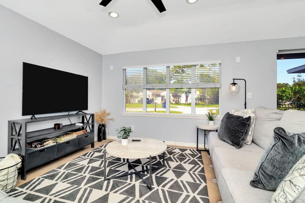 Photo of Livingroom in Virginia Park