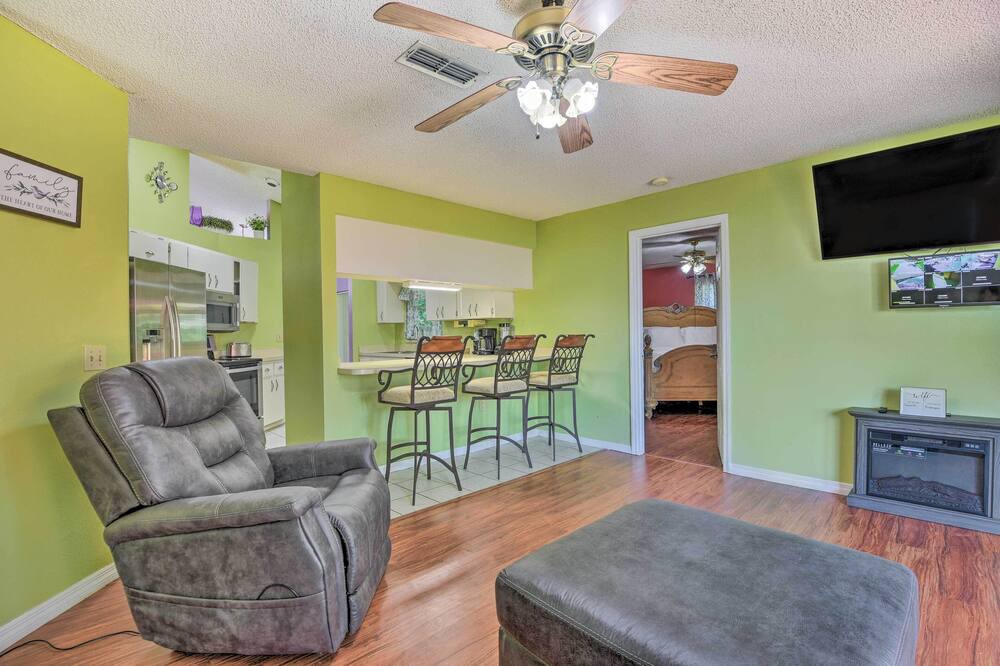 Photo of Livingroom in Fruitville