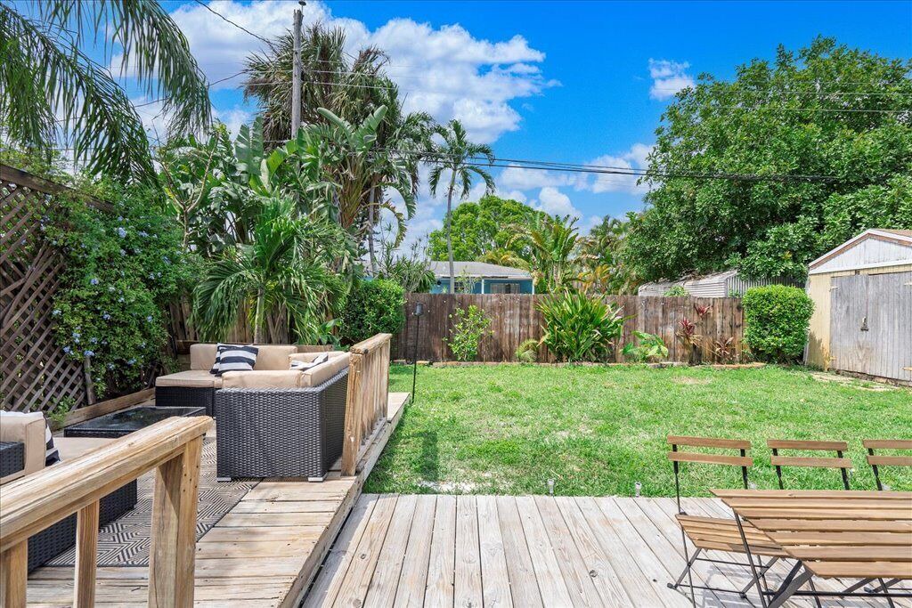 Photo of Outdoor in North Andrews Gardens