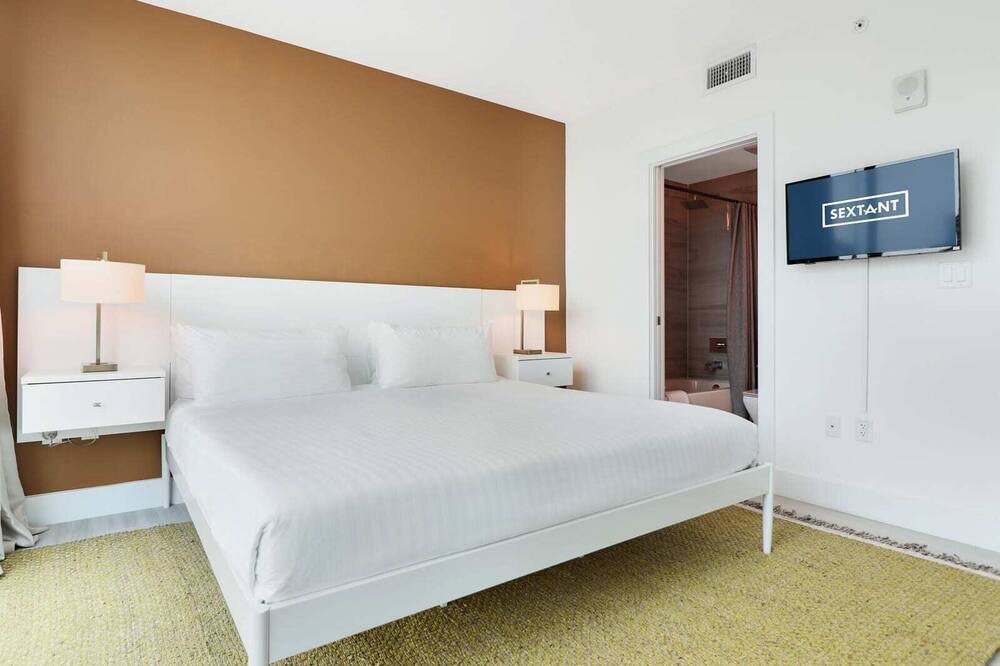 Photo of Bedroom in North Beach