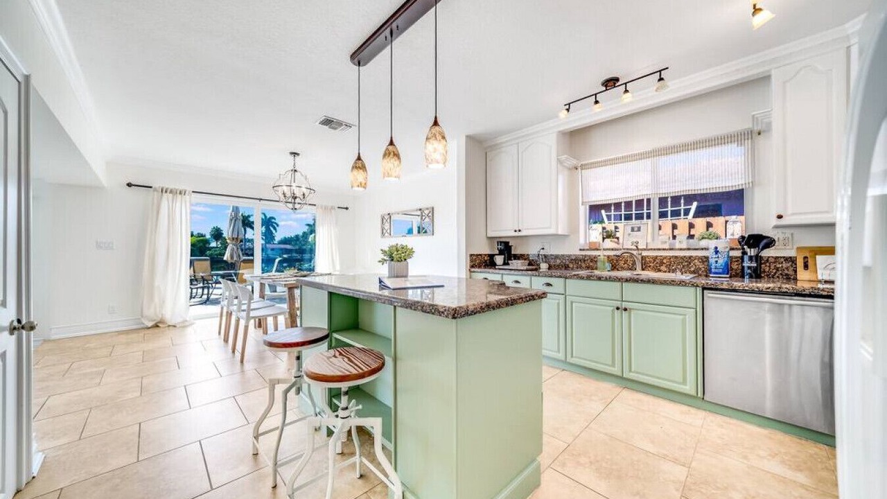 Photo of Kitchen in Cypress Lakes