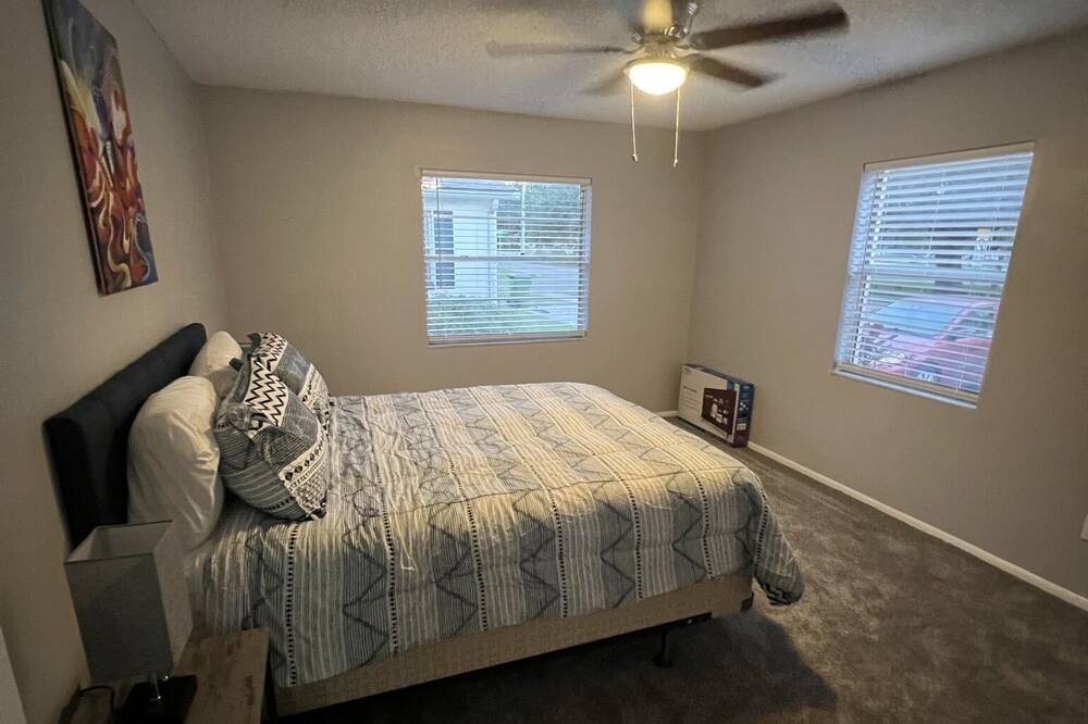 Photo of Bedroom in Ballast Point