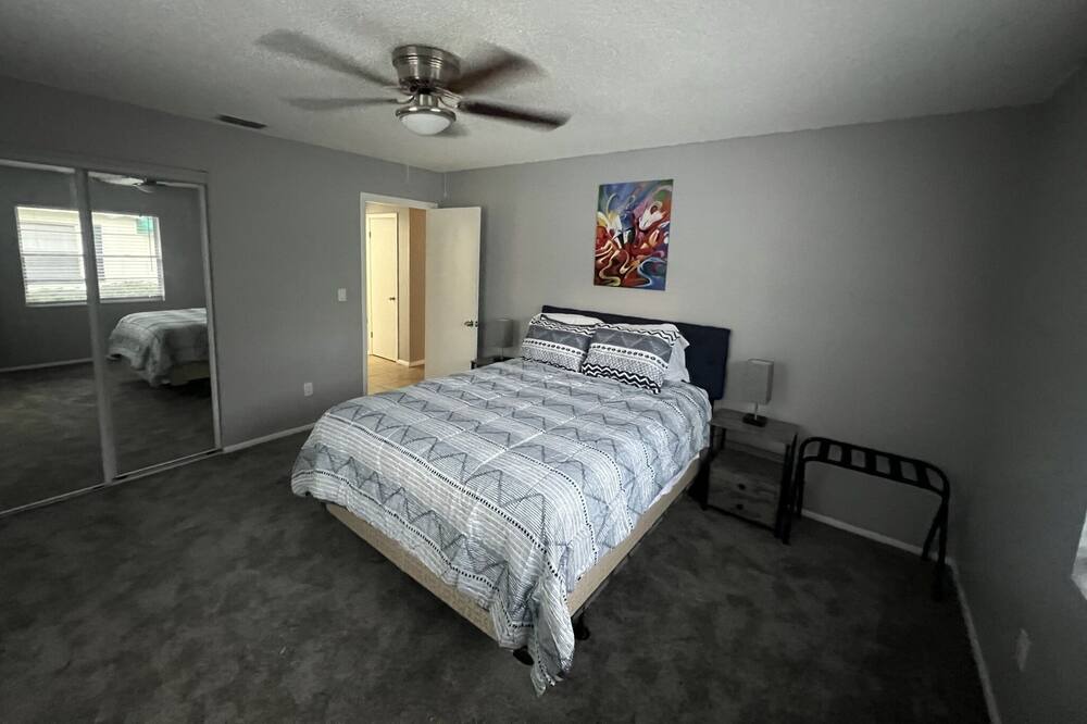 Photo of Bedroom in Ballast Point