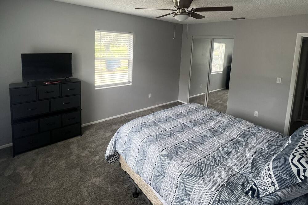 Photo of Bedroom in Ballast Point