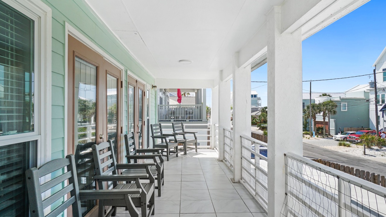 Photo of Patio Balcony in Holiday Beach