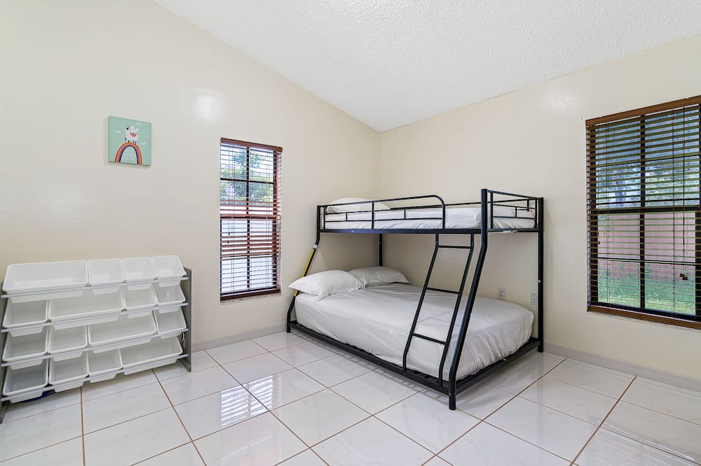 Photo of Bedroom in Carrollwood