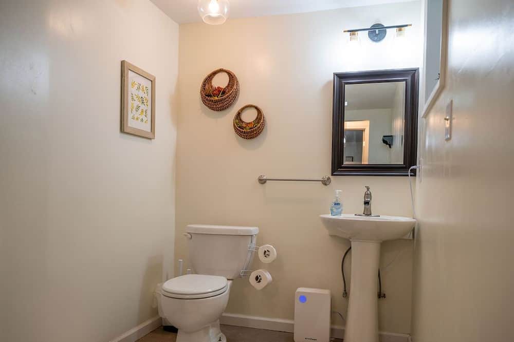 Photo of Bathroom in Crestview