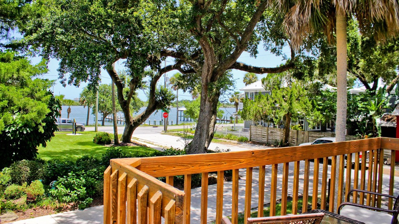 Photo of Patio Balcony in Historic District