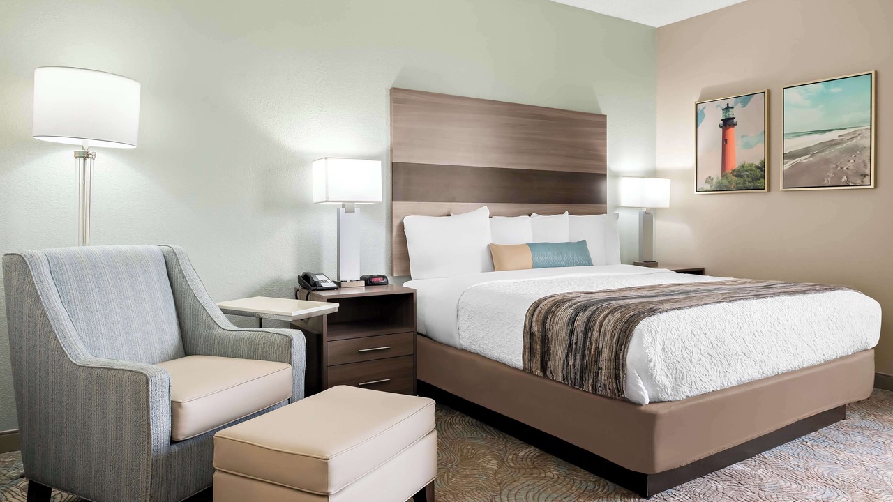 Photo of Bedroom in Villas on the Green