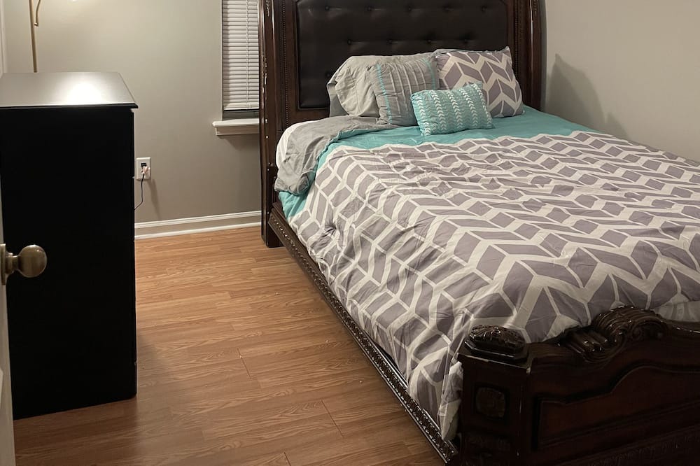 Photo of Bedroom in Northside