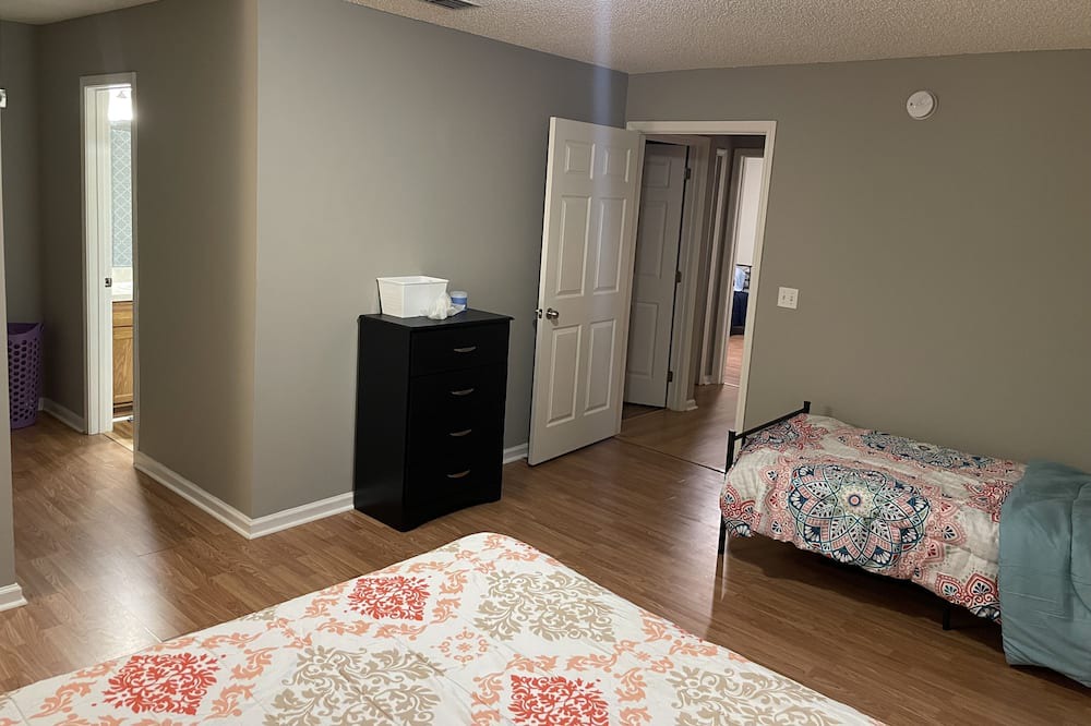 Photo of Bedroom in Northside