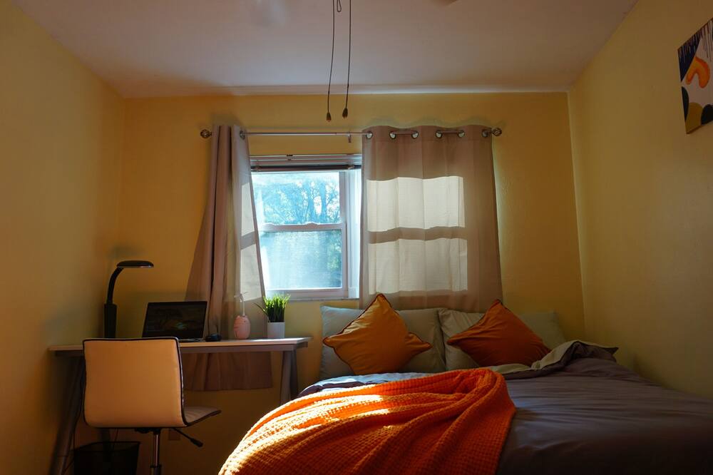 Photo of Bedroom in Gainesville
