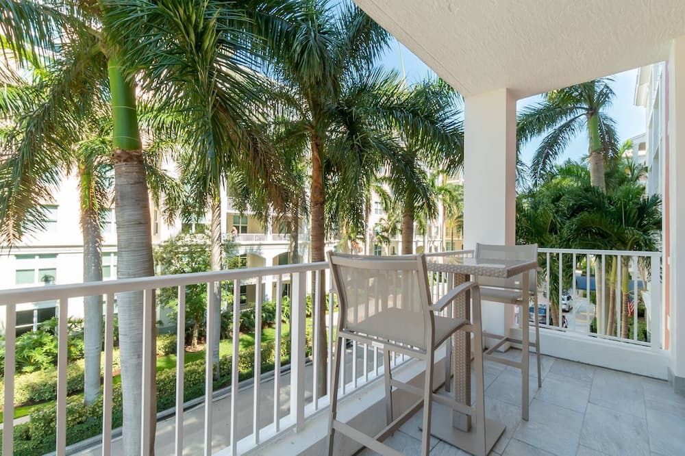 Photo of Patio Balcony in East Ocean Ave
