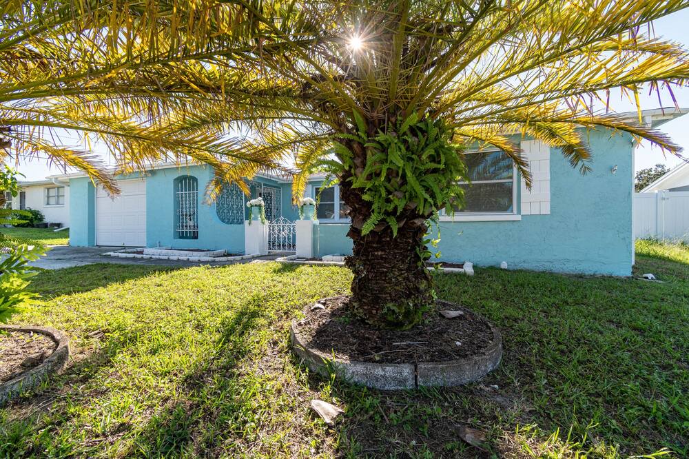 Photo of Outdoor in Jasmine Estates