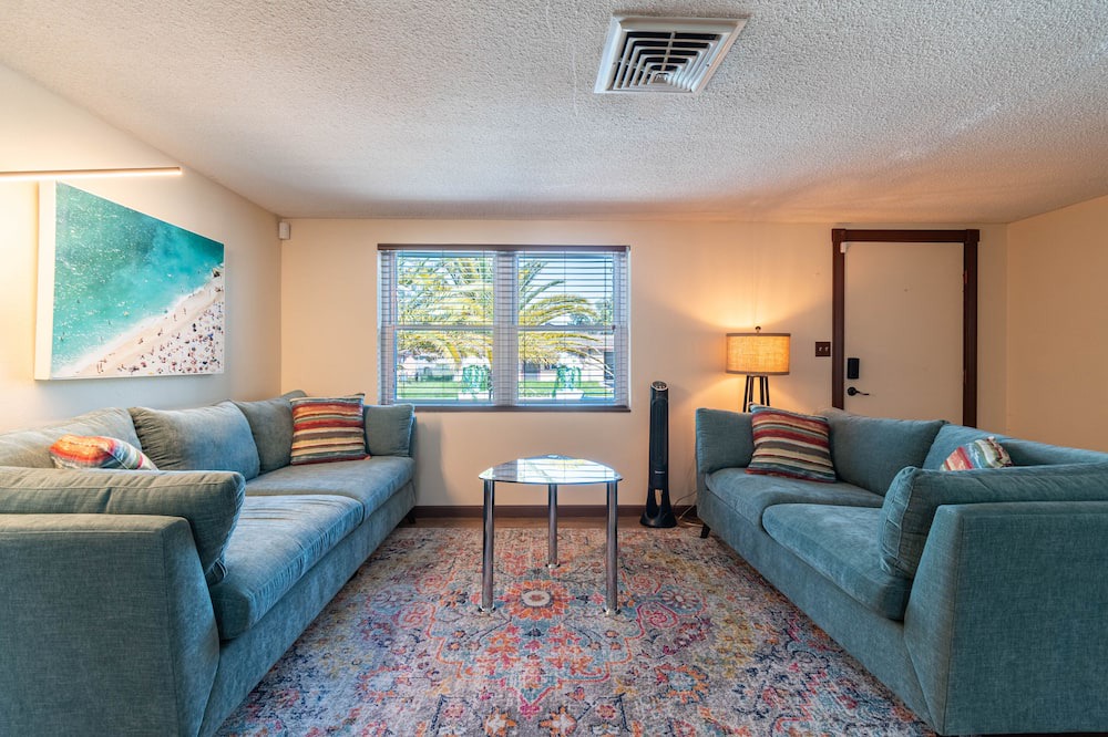 Photo of Livingroom in Jasmine Estates