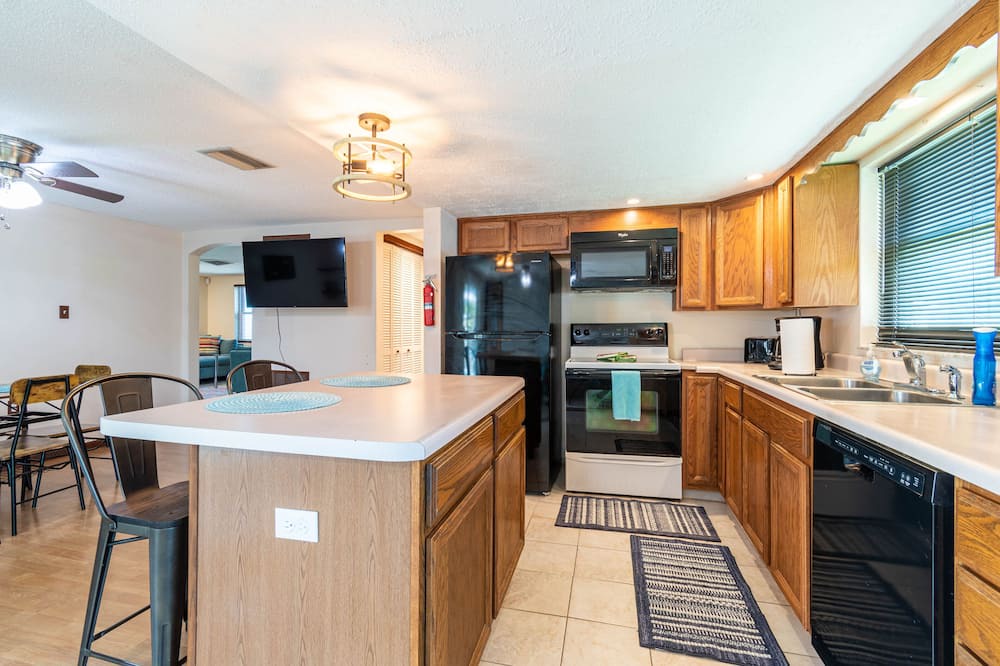 Photo of Kitchen in Jasmine Estates