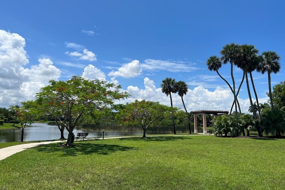 Photo of Outdoor in Parkland