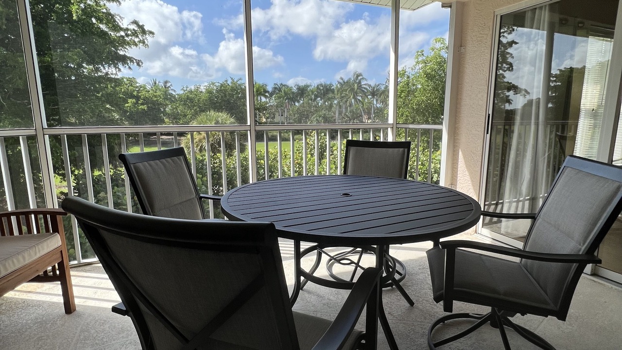 Photo of Patio Balcony in Hammock Bay