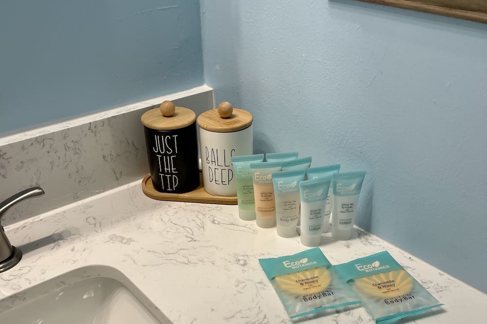 Photo of Bathroom in Smith's Memento