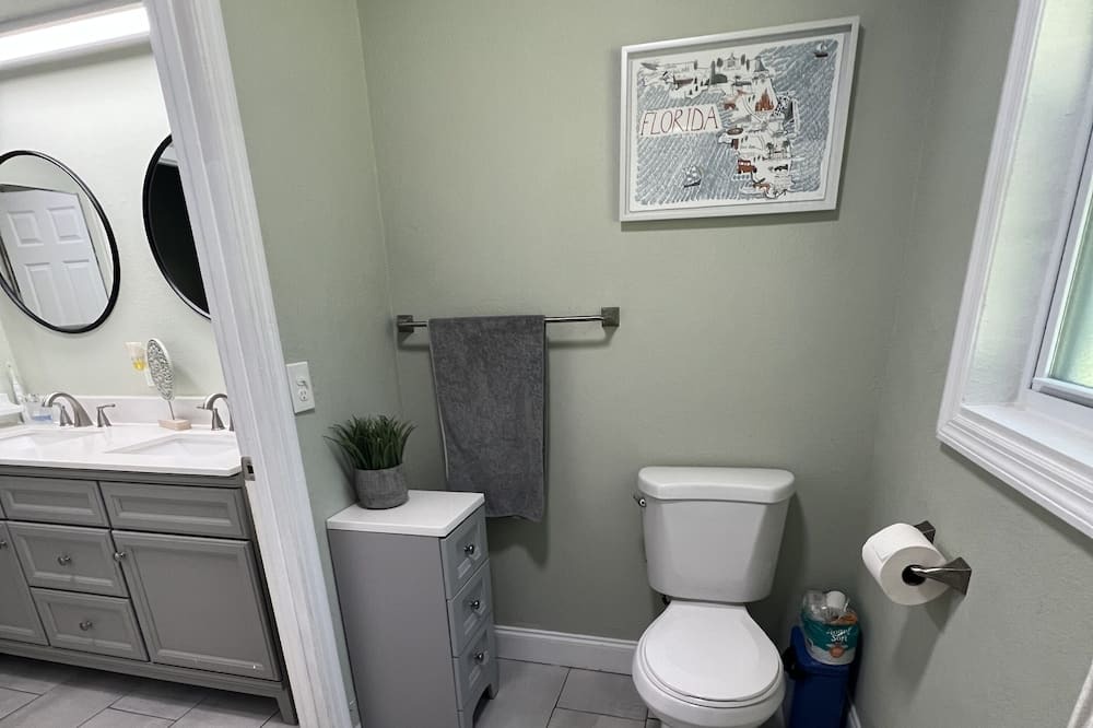 Photo of Bathroom in Bradenton