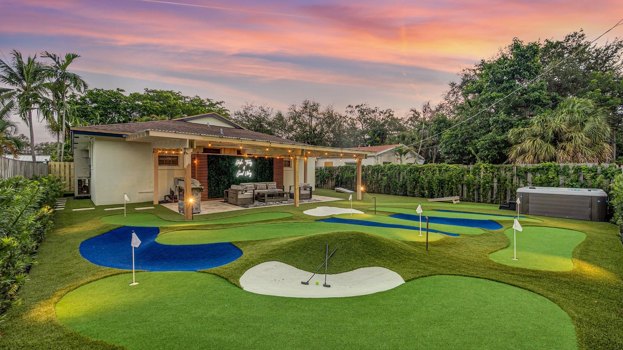 Photo of Outdoor in River Oaks