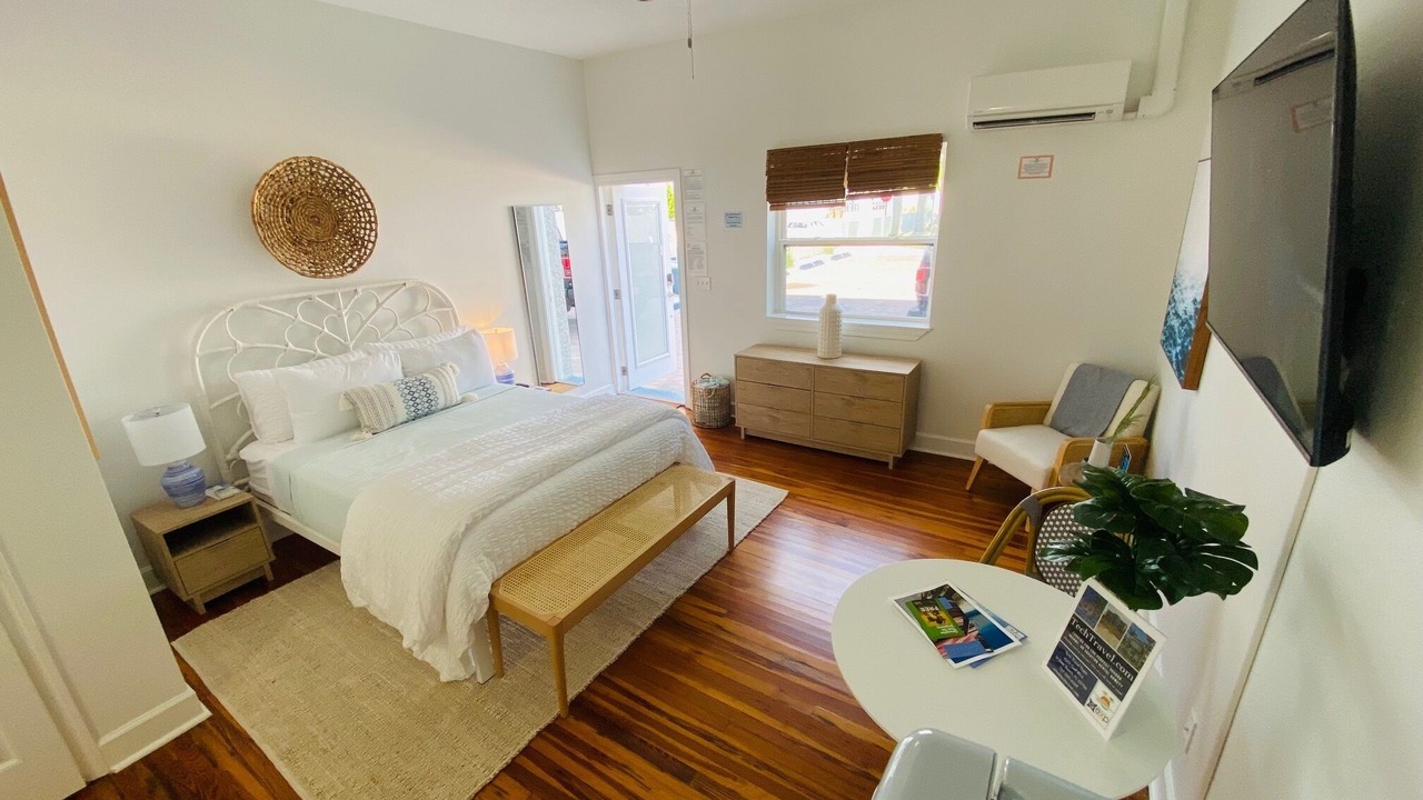 Photo of Bedroom in Pass-a-Grille Historic District