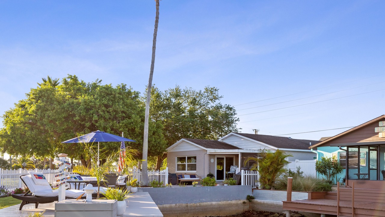 Photo of Outdoor in Hudson Beach Estates