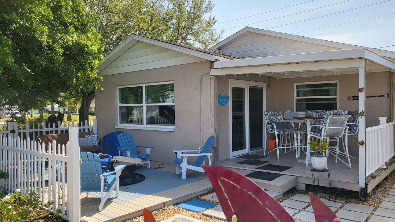 Photo of Outdoor in Hudson Beach Estates