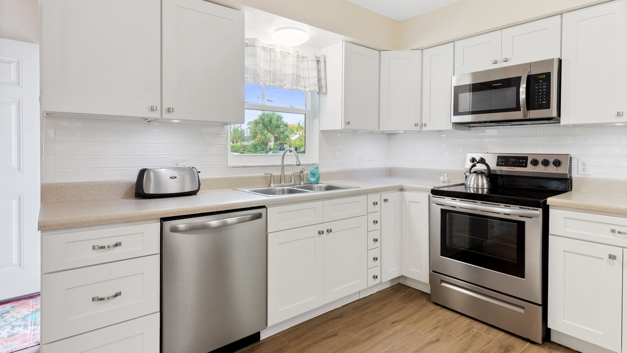 Photo of Kitchen in Hudson Beach Estates