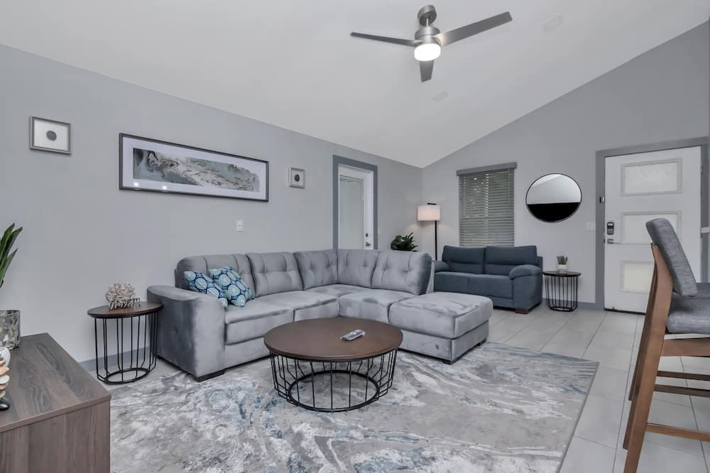 Photo of Bedroom in Lake St. George
