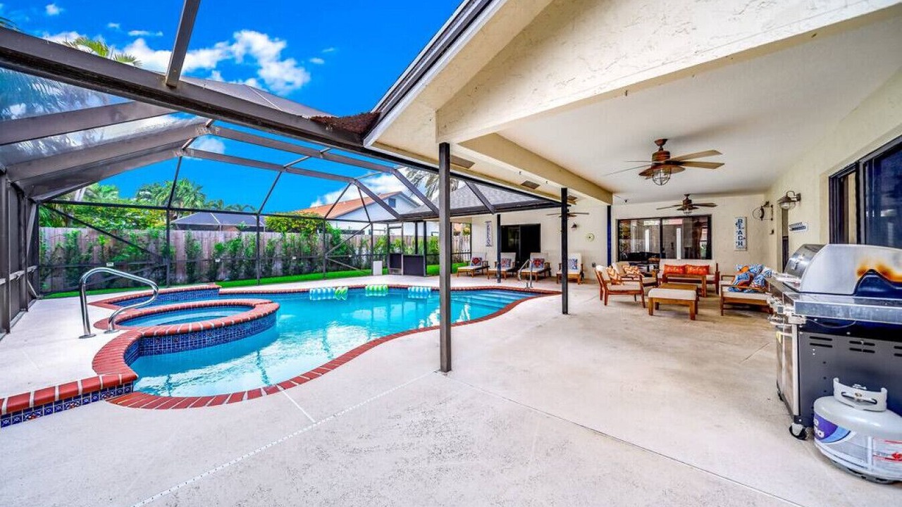 Photo of Outdoor in Greenview Shores