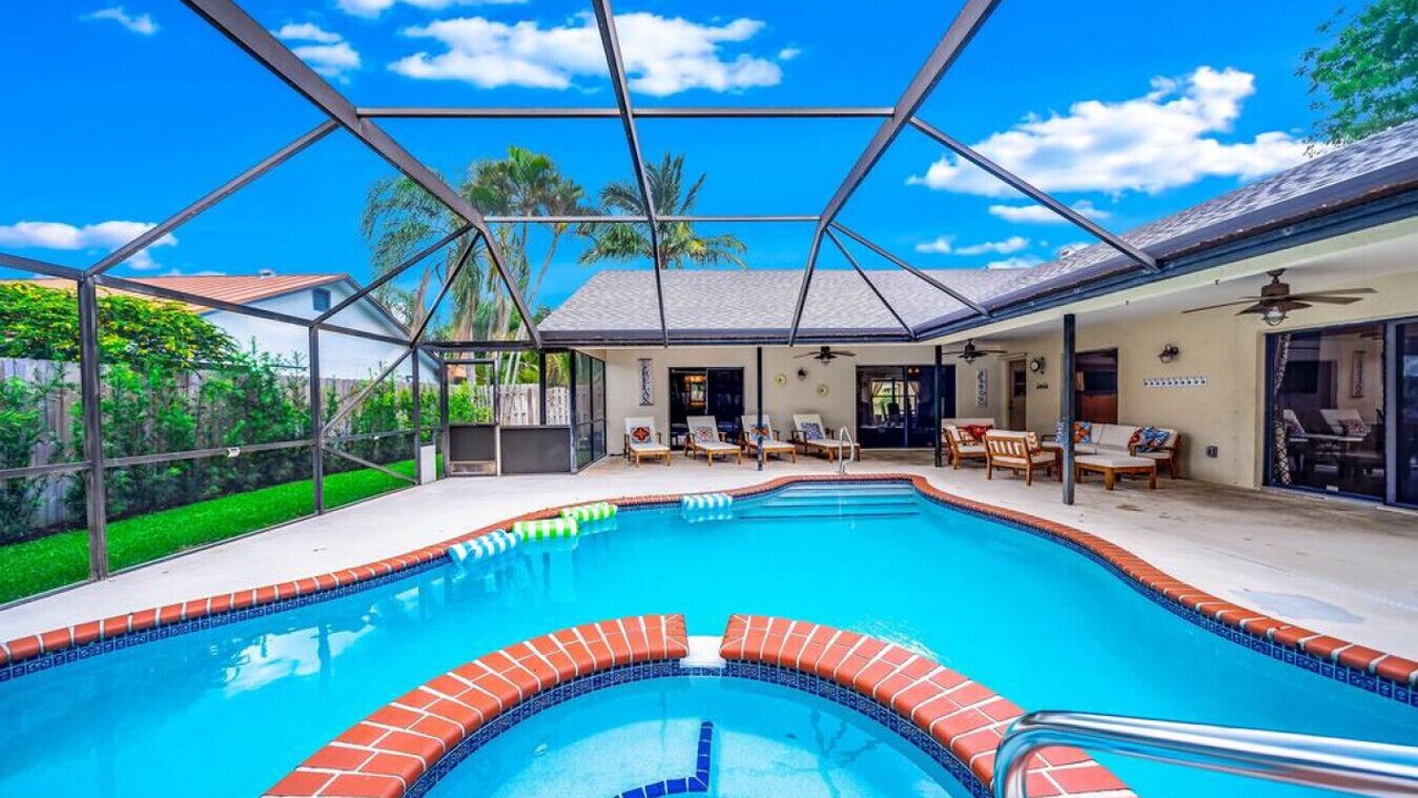 Photo of Outdoor in Greenview Shores