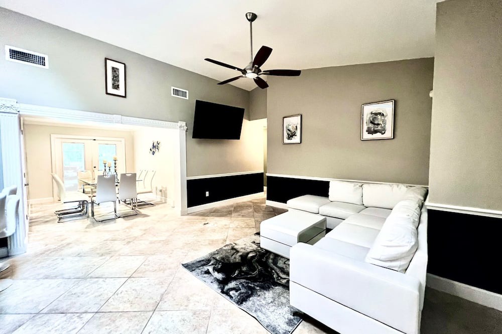 Photo of Livingroom in Wellington