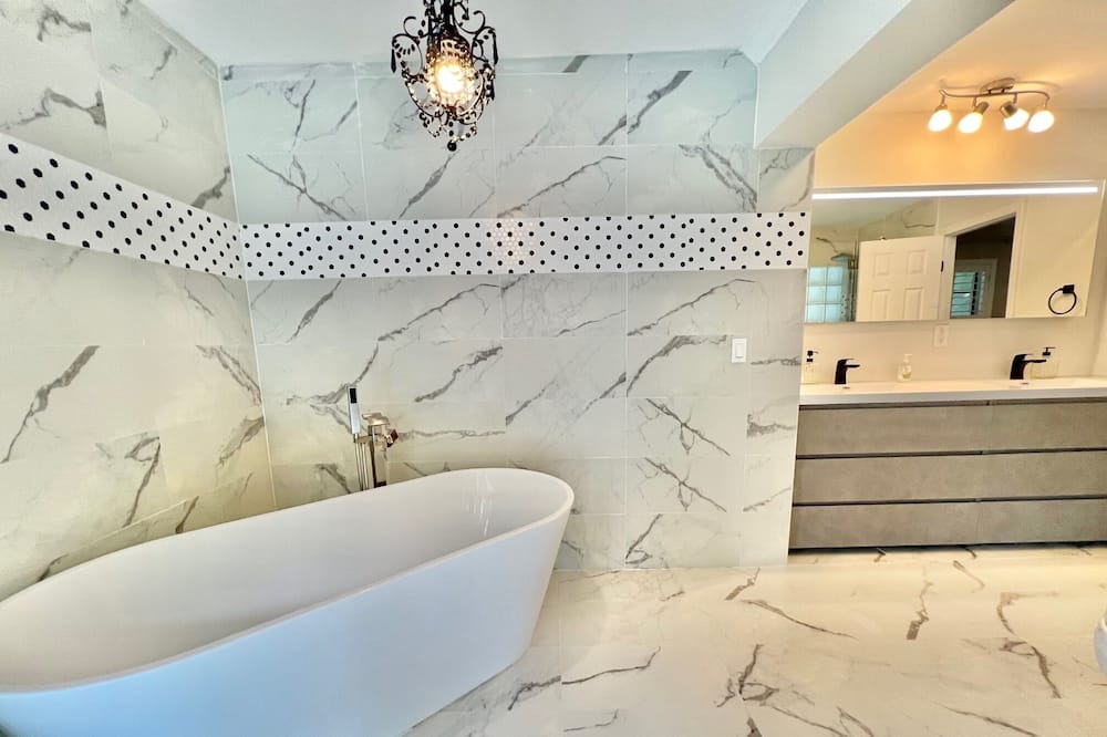 Photo of Bathroom in Wellington