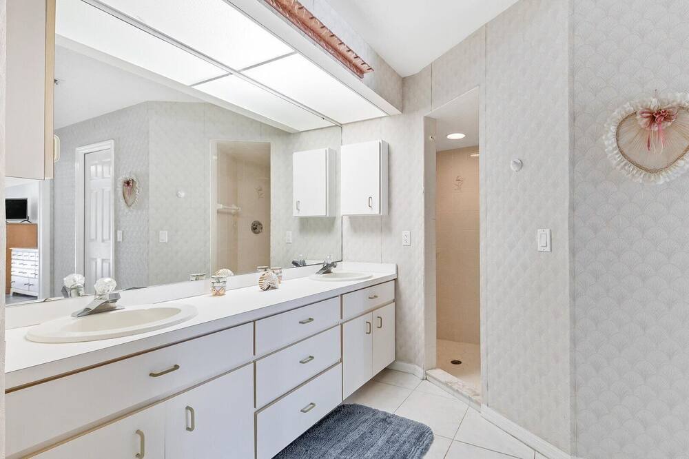 Photo of Bathroom in Port Charlotte