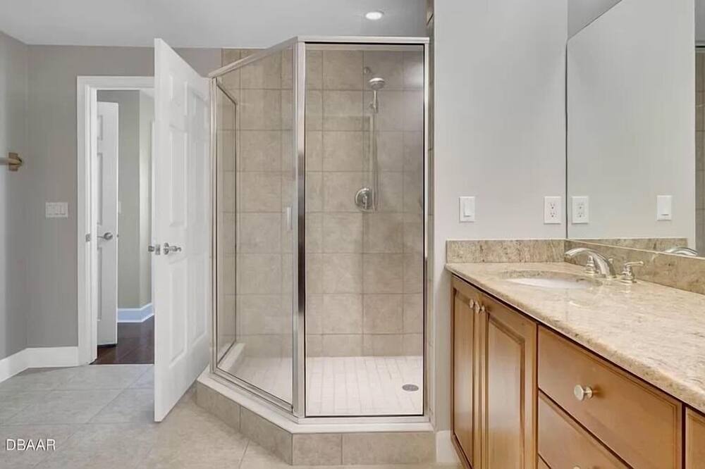 Photo of Bathroom in Bridgeport Heights
