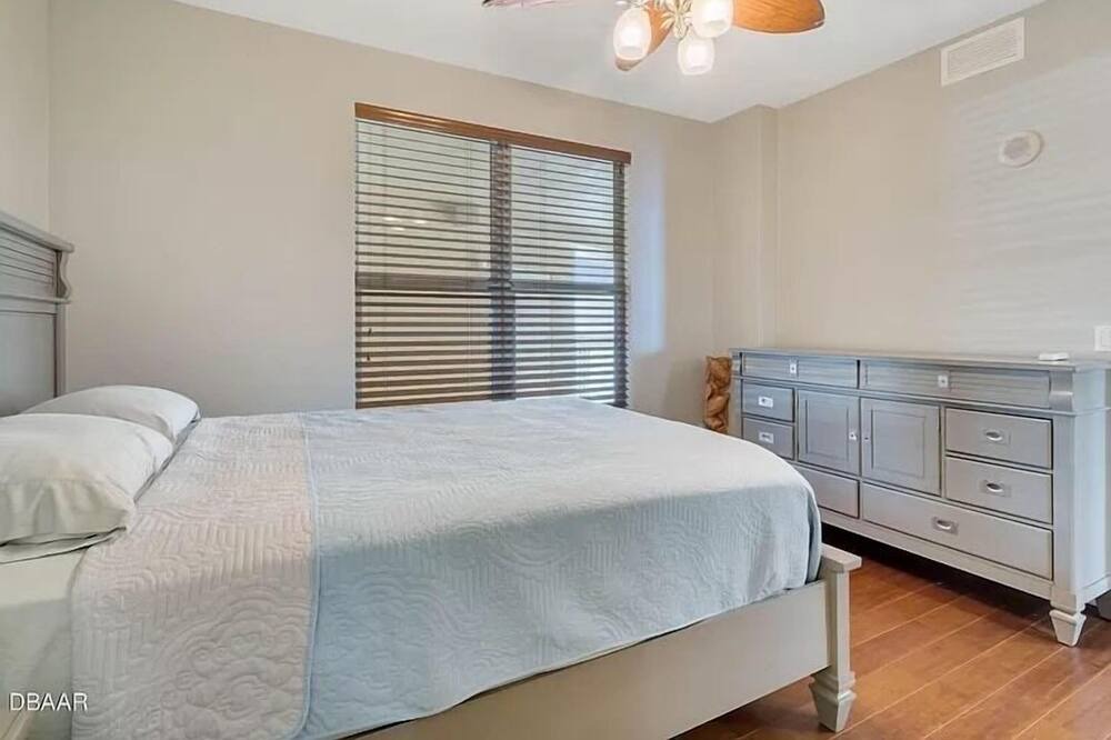 Photo of Bedroom in Bridgeport Heights