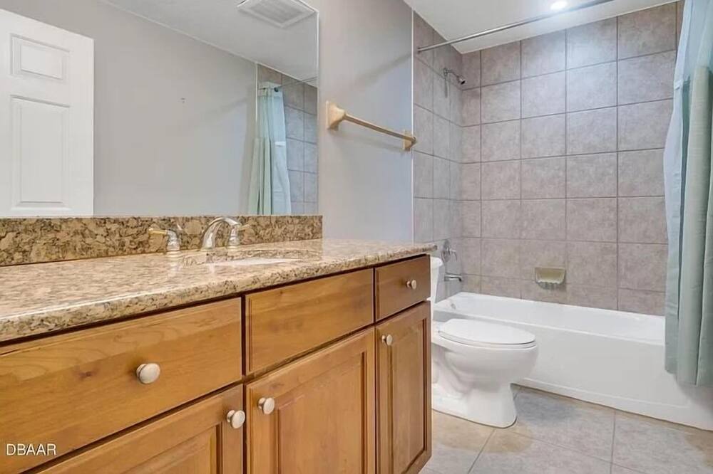 Photo of Bathroom in Bridgeport Heights