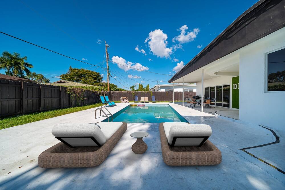 Photo of Outdoor in North Miami Beach