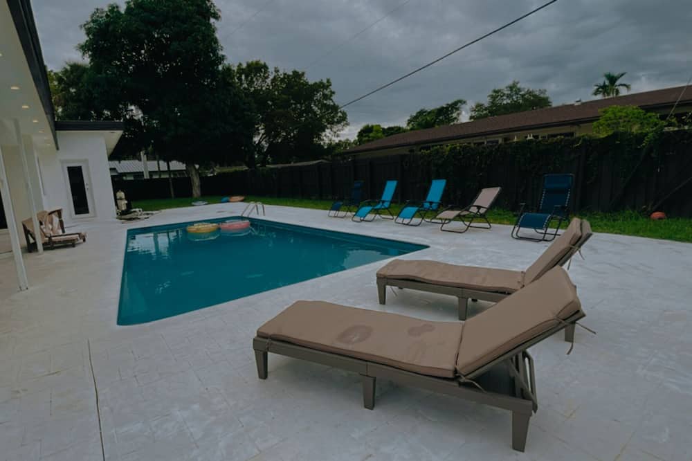 Photo of Outdoor in North Miami Beach