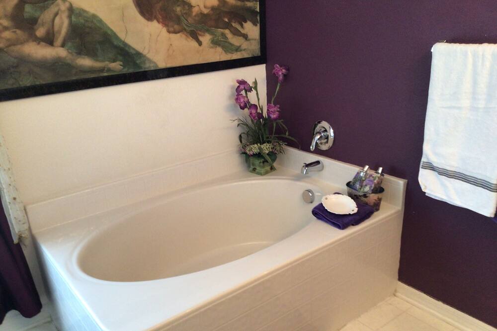 Photo of Bathroom in Spring Hill